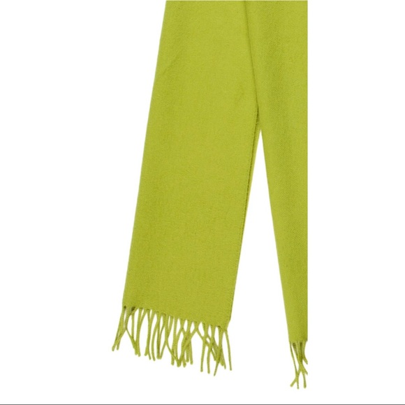 Tumi Chartreuse Alpaca Fringe Scarf - Picture 2 of 2